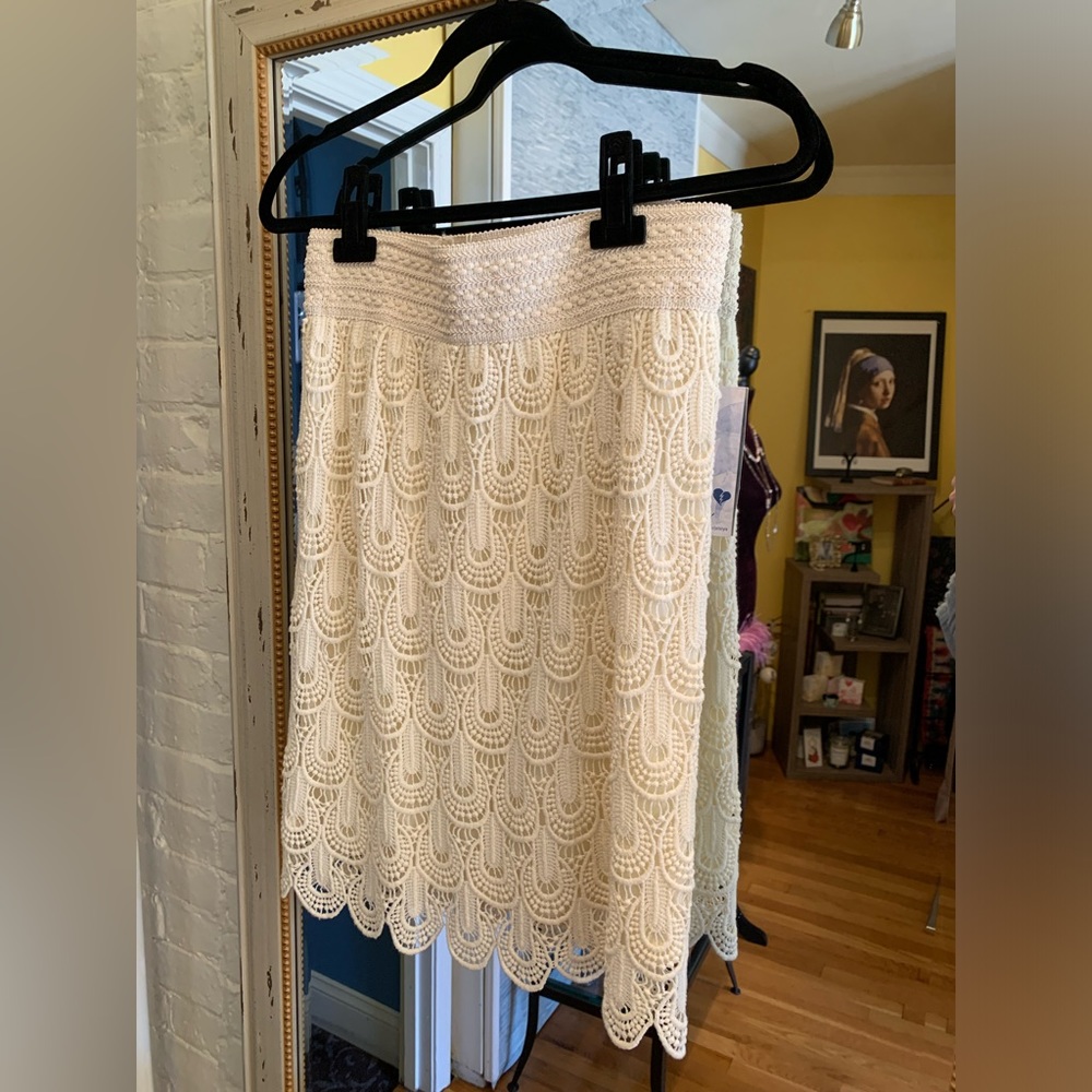 Lined Cream Lace Skirt